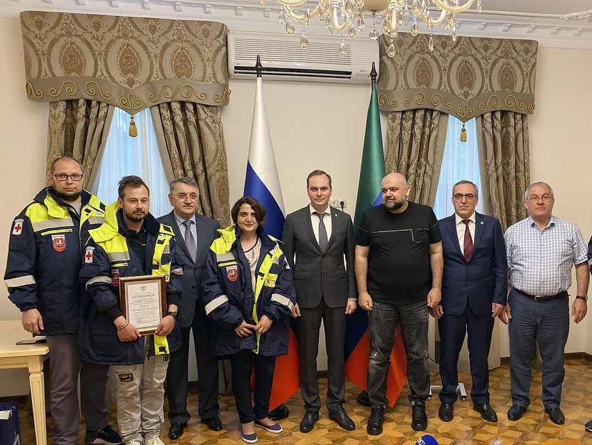 Бригаде московских врачей  объявлена благодарность Главы РД