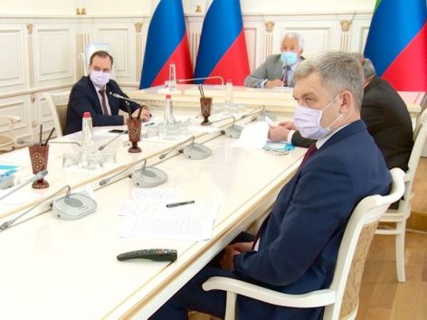 Совещание о размещении медицинского персонала, работавшего  с зараженными  COVID-19