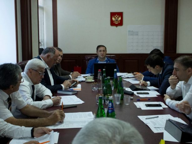 Второй этап аттестации руководителей ГУПов прошел в Минимуществе Дагестана
