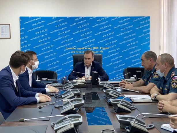 Председатель Правительства РД  провел оперативное совещание