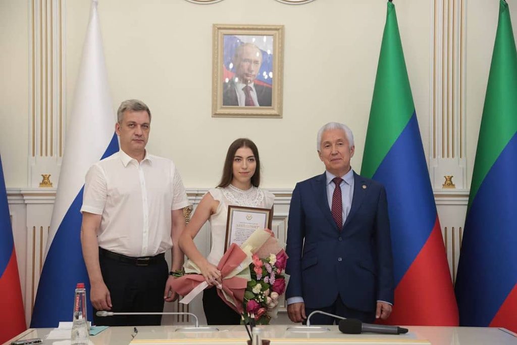 Одарённым дагестанским детям объявлена Благодарность Главы РД