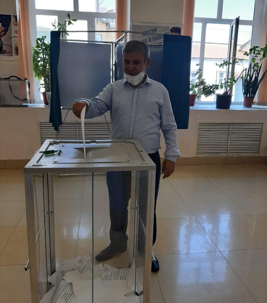 Общественник А. Пашаев высоко оценил организацию голосования по Конституции