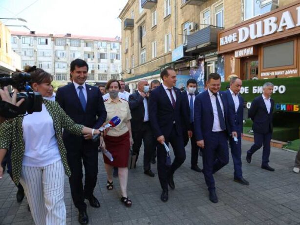 В  Махачкале  продолжают благоустраивать  территории