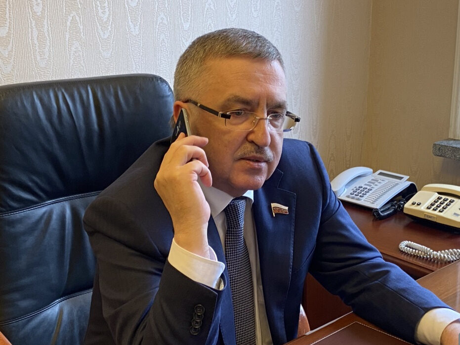 Депутат Госдумы Юрий Левицкий провел прием граждан в дистанционном режиме