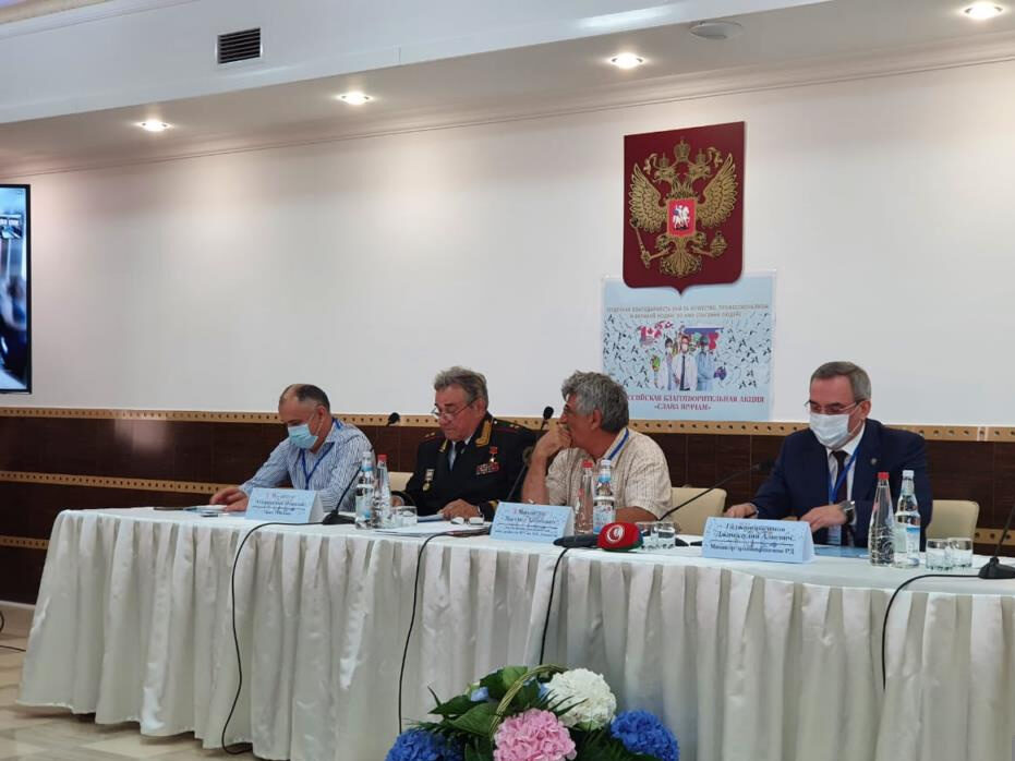 Вопросы лечения и реабилитации больных COVID-19 обсудили в Дагестане