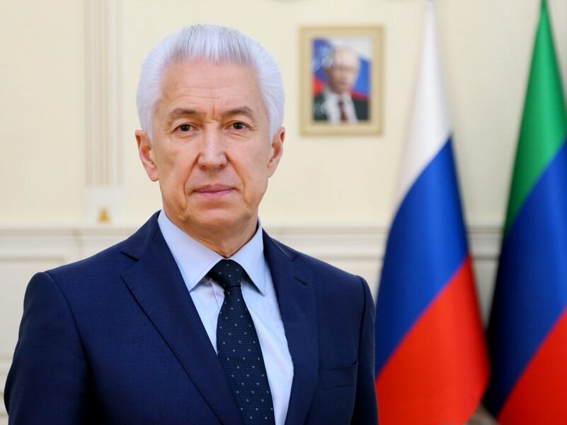 Поздравление Главы Республики Дагестан В.А. Васильева с Днем знаний