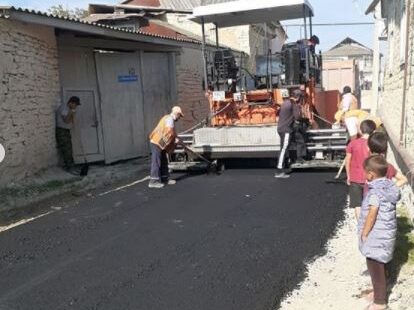 В Карабудахкентском районе асфальтируют дороги