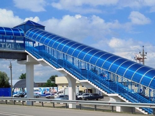 В Махачкале за 104 млн рублей построят три надземных перехода