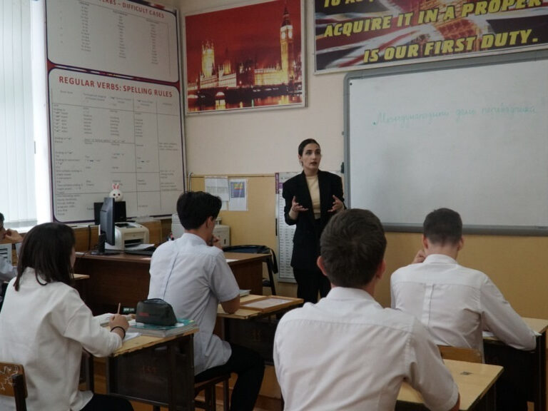В Махачкале отметили Международный день переводчика