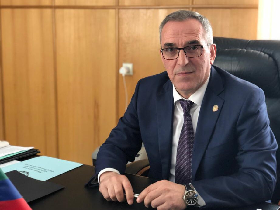 Глава Минздрава РД: «Простые меры защиты способны снизить скорость распространения вируса»