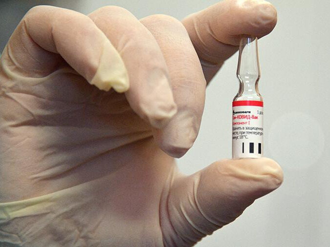 Вакцины от COVID-19 включили в перечень жизненно важных препаратов