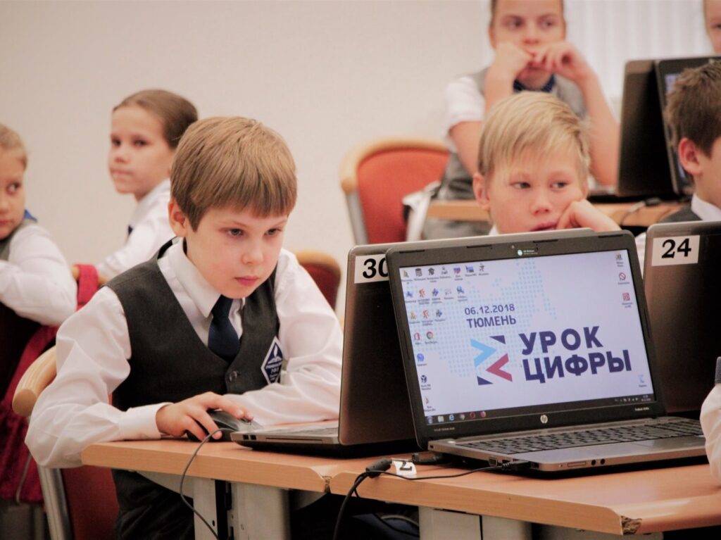 Mail.ru Group обучит российских школьников работе с нейронными сетями на «Уроке цифры»
