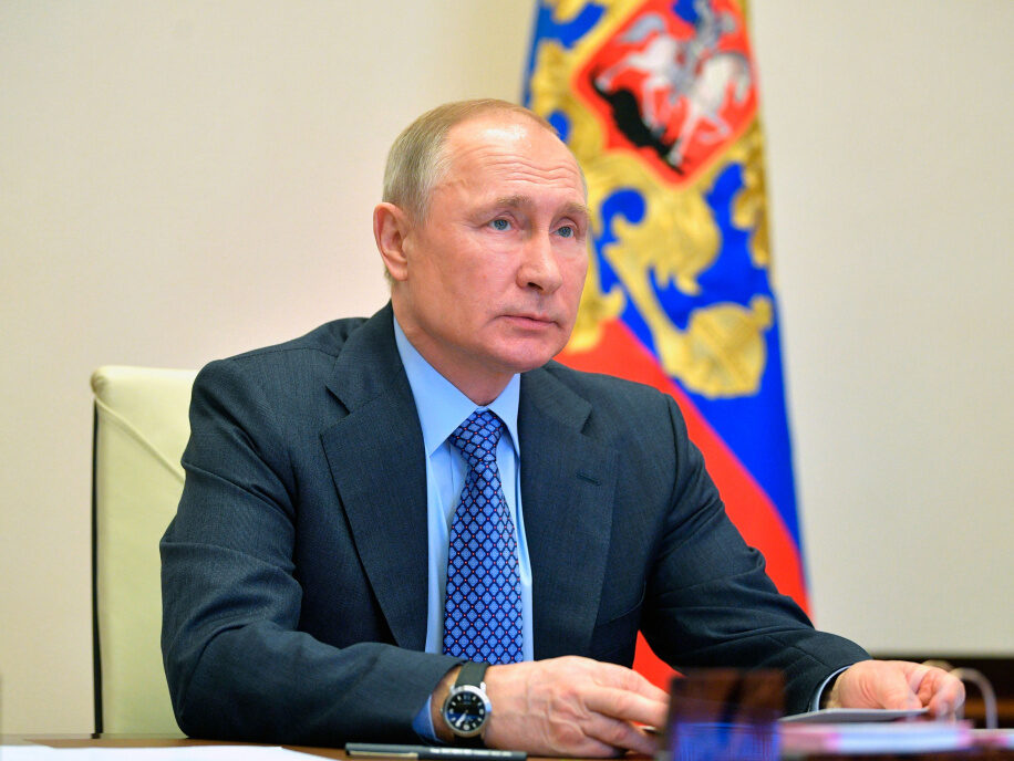 Президент России поздравил Врио Главы Дагестана и жителей региона с Днем народного единства