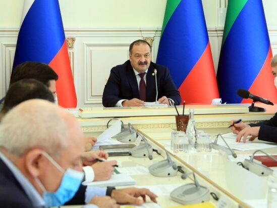 Поступление налоговых доходов в бюджет республики обсудили под руководством Врио Главы Дагестана