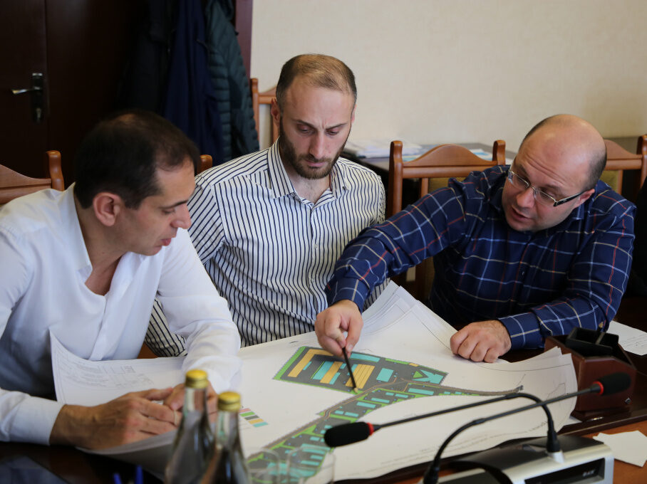 Продолжается обустройство территории нового промпарка «Дагдизель» в Каспийске