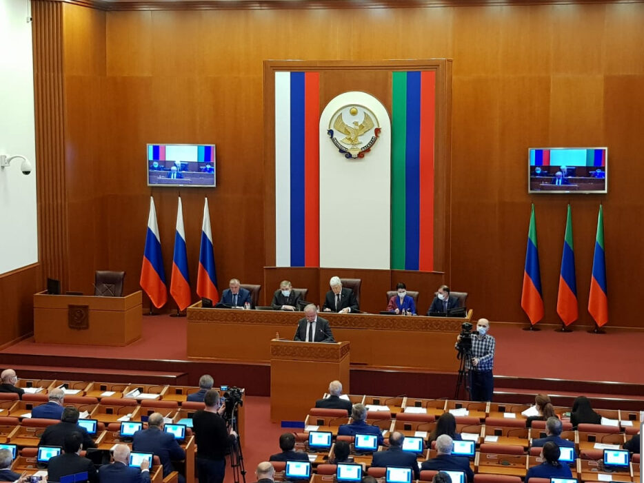 Депутаты НС РД дали согласие на назначение Абдулпатаха Амирханова премьер-министром Дагестана