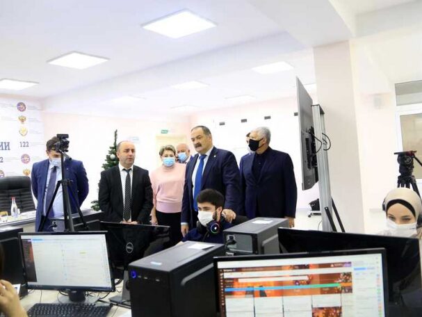 Сергей Меликов обозначил приоритеты в работе для руководителей органов власти Дагестана