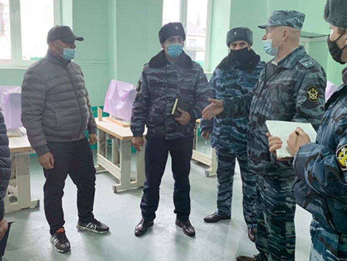 Глава УФСИН по РД встретился с руководителями обувных фабрик