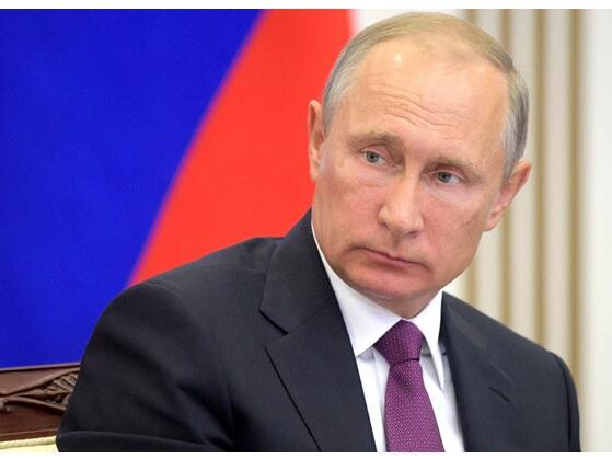 Путин поддержал предложение единороссов о выходном 31 декабря