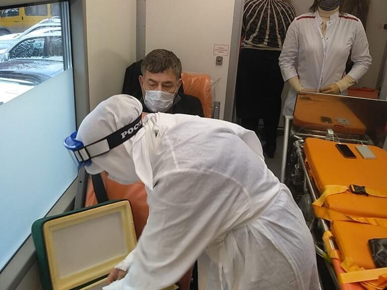 Мобильный прививочный пункт задействован в кампании по вакцинации от COVID-19
