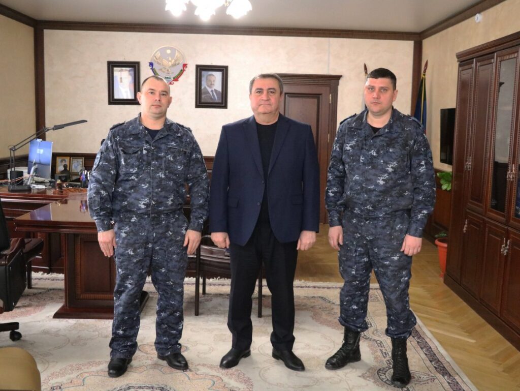 Глава Дербентского района встретился с руководством КПП «Джемикентский»