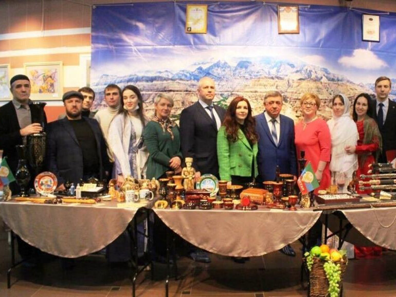 Праздничный вечер, посвященный 100-летию образования Дагестанской АССР состоялся в Санкт-Петербурге