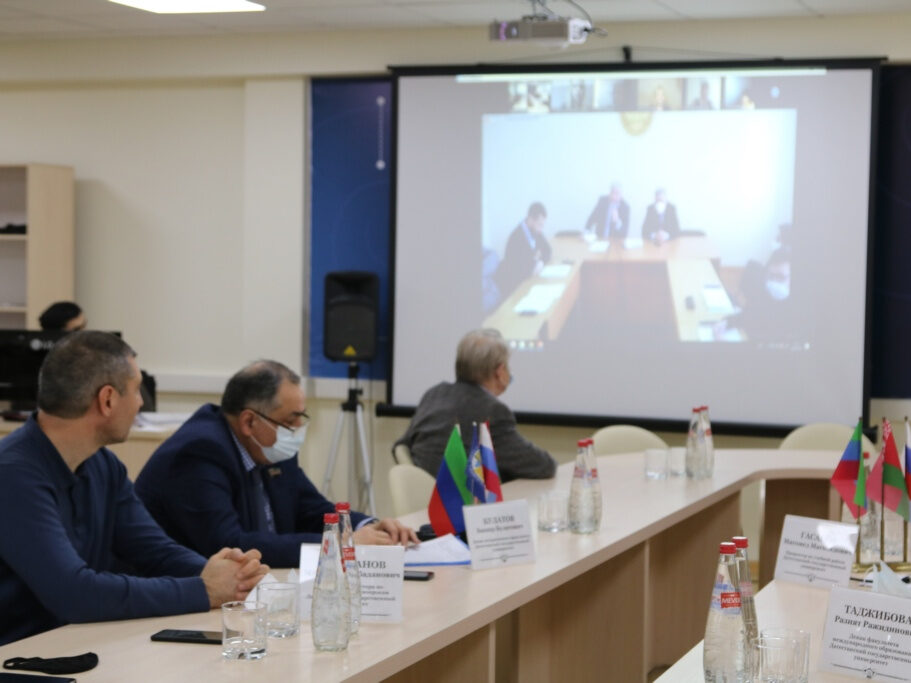 Вопросы международного межвузовского научно-академического партнерства обсудили в ДГУ