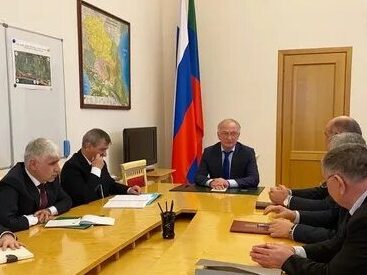 Абдулпатах Амирханов встретился с Главами Хунзахского и Гергебильского районов