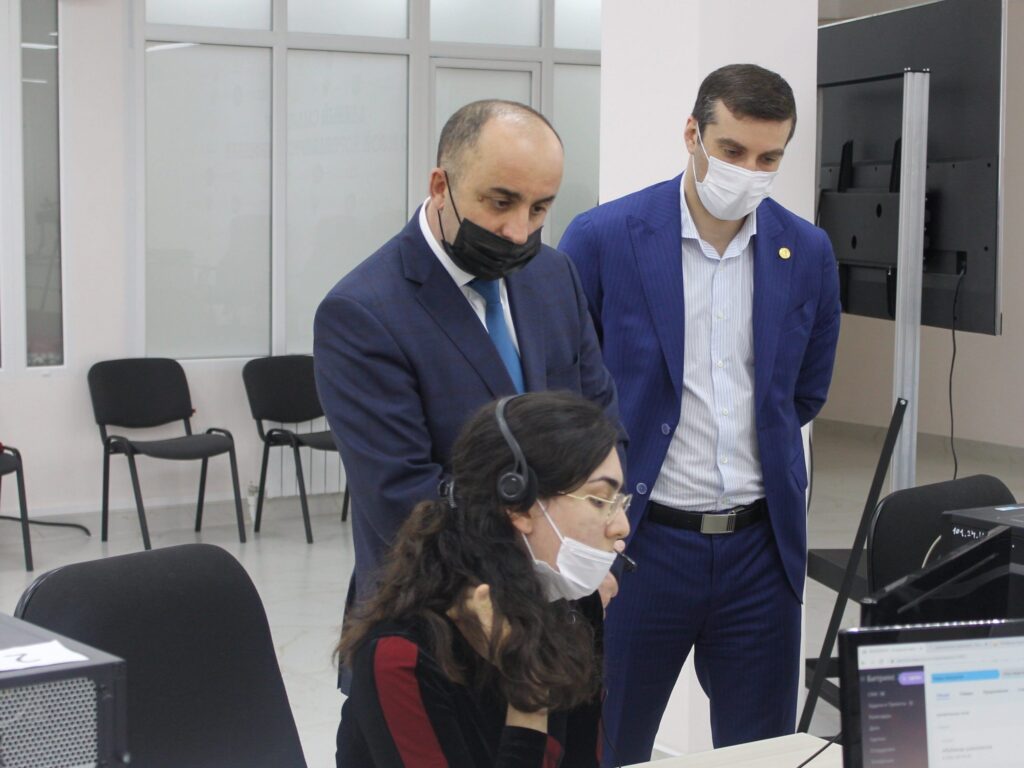 Операторами регионального call-центра по коронавирусу обработано более 16 тысяч звонков