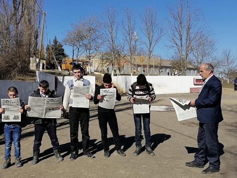 Жители Табасаранского района еженедельно получают газету "Дербент"