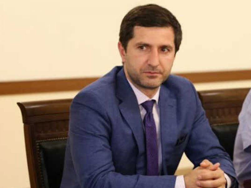 Батыр Эмеев: «Поддержка Фонда ЖКХ позволит существенно улучшить состояние лифтового хозяйства в Дагестане»