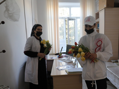 В Хасавюрте стартовала акция «Вам, любимые!»