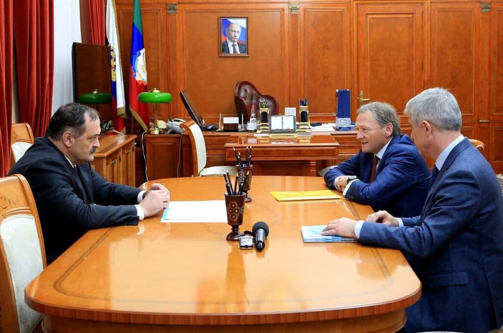 Встреча врио Главы Дагестана Сергея Меликова с Уполномоченным при Президенте России по защите прав предпринимателей Борисом Титовым