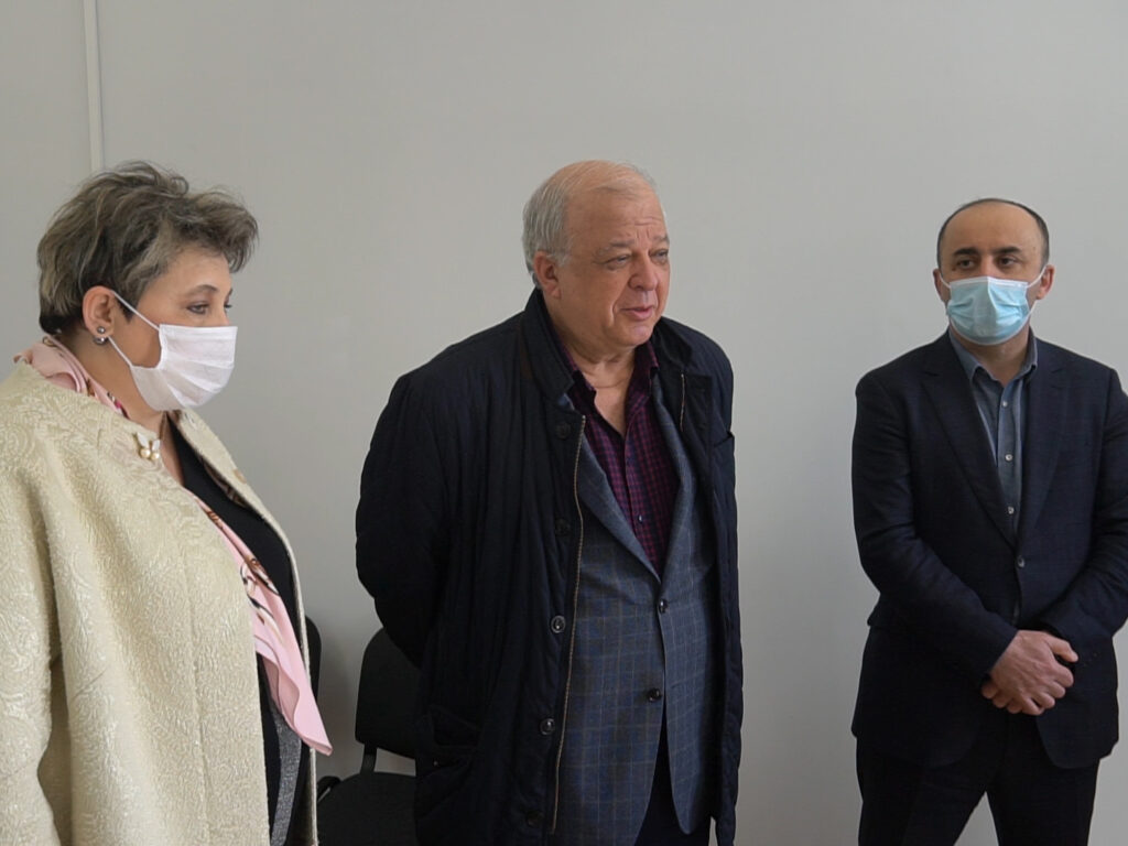 Привиться от COVID-19 можно в центре Махачкалы