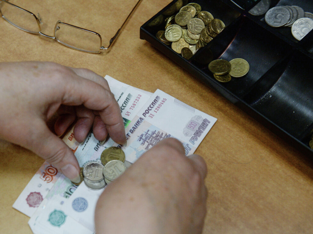 Минтруд РД: «От серой зарплаты страдают сами работники»
