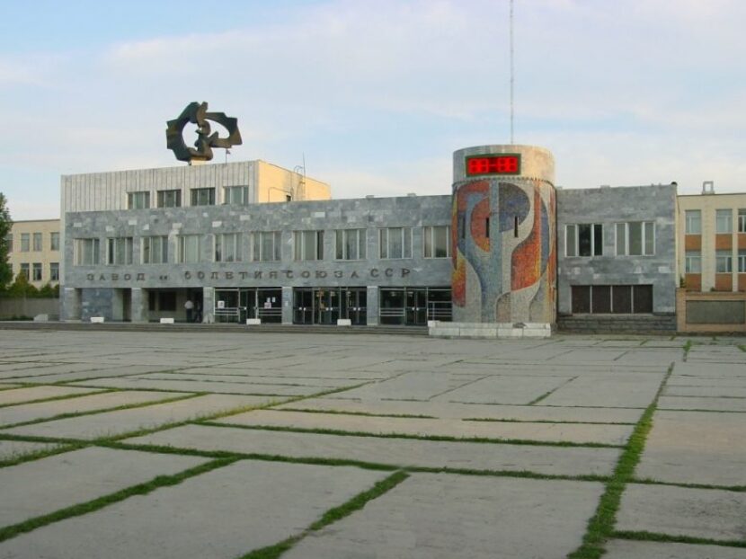 НА ОБОРОННОМ ПРЕДПРИЯТИИ КИЗЛЯРА ЗАПУСТИЛИ ПРОИЗВОДСТВО КОМПОЗИТНЫХ МАТЕРИАЛОВ ДЛЯ ИСПОЛЬЗОВАНИЯ В АВИАЦИИ