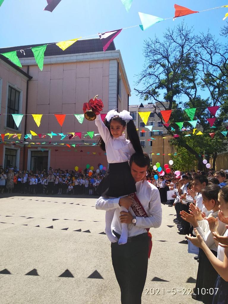 Son zəng keçirildi