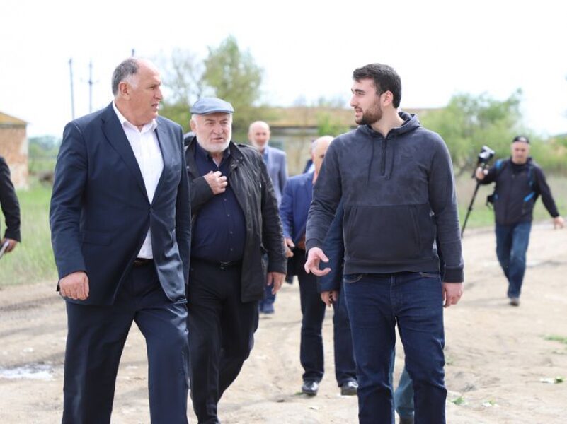 Абдулмуслим Абдулмуслимов изучил потенциал птицеводства Дагестана