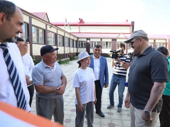 Сергей Меликов в Бабаюртовском районе побывал на месте строительства ряда незавершенных объектов