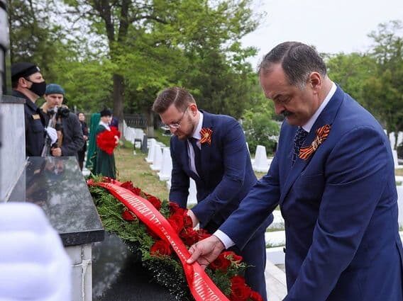 Сергей Меликов почтил память погибших в годы Великой Отечественной войны