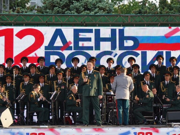 Концерт Академического ансамбля Росгвардии состоялся в Каспийске