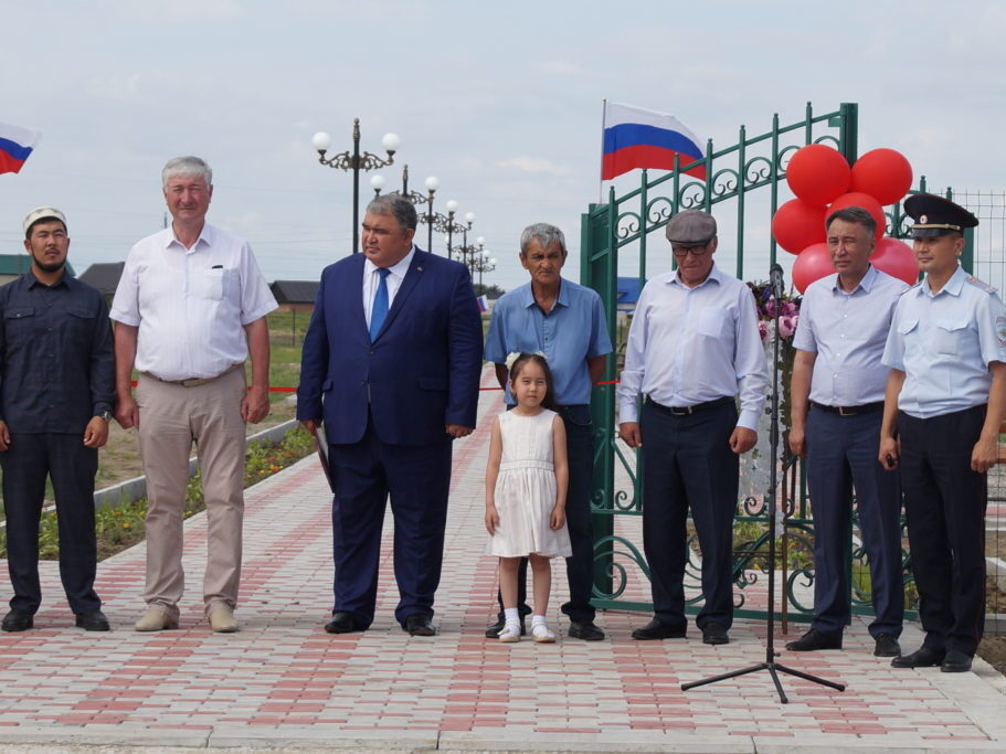 Ко Дню России в Ногайском районе открыли парк имени Кадрии