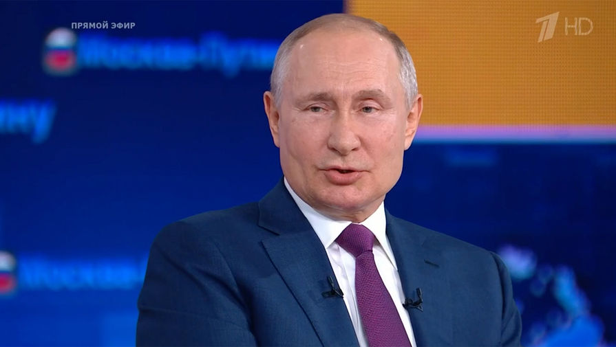 Владимир Путин привился вакциной «Спутник-V»