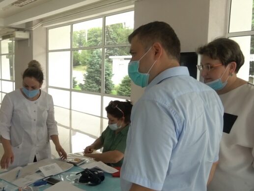 Вакцинацию от COVID-19 прошли свыше 180 тысяч дагестанцев