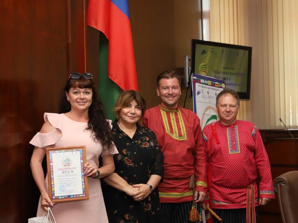 В Махачкале прошел круглый стол «Народная культура. Традиции и современность»