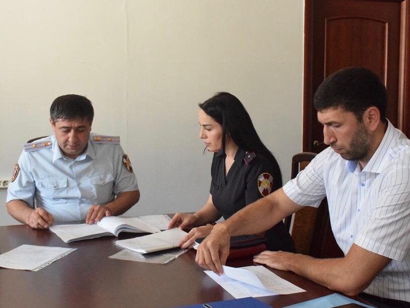 В Дагестане Росгвардия приступила к проверке безопасности общеобразовательных учреждений