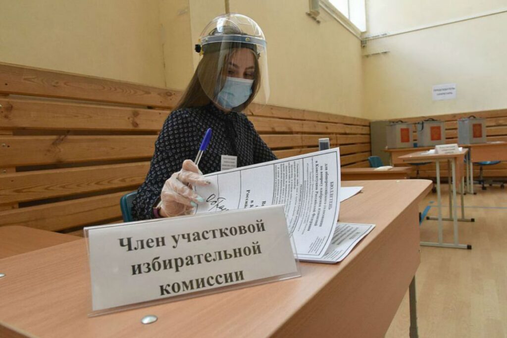 Почему наблюдатели отказались ехать в Россию?