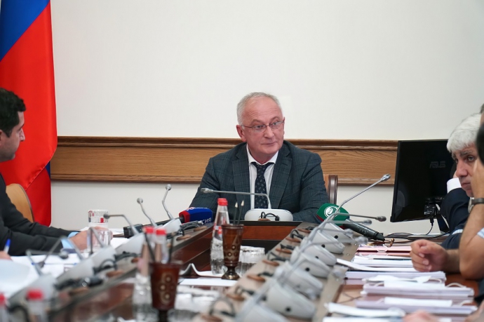 Абдулпатах Амирханов дал поручение по активизирование работы по ликвидации убыточных ГУПов