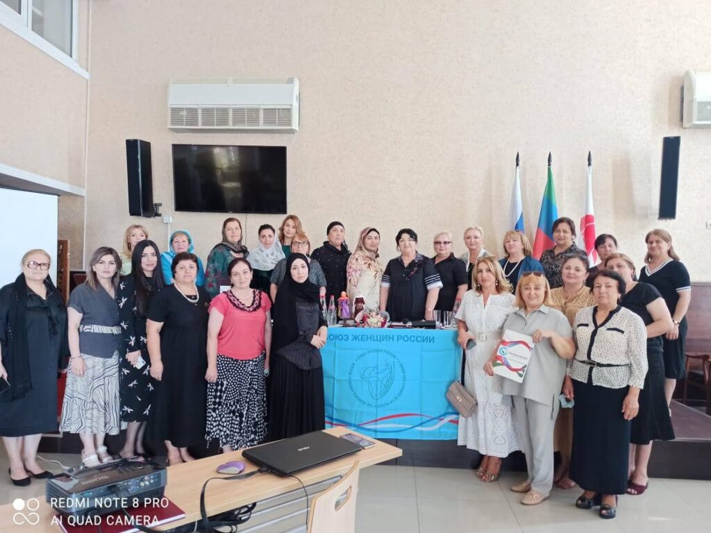 В городе Дербенте состоялся круглый стол Миннаца РД и ДРОО «Союза женщин Дагестана»