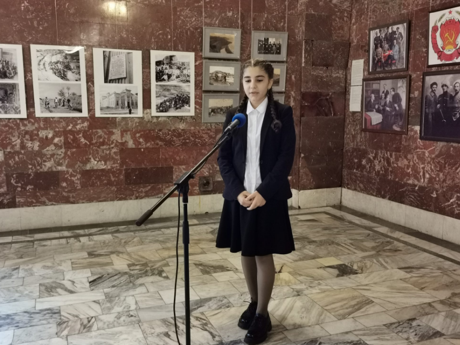 В Махачкале прошел поэтический марафон «Читаем Расула Гамзатова»